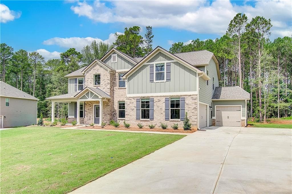 5 bedroom, 4 bathroom, 3,671 sq ft single family residence for sale at 600 Sidney Court, Stockbridge, GA 30281 — photo 3