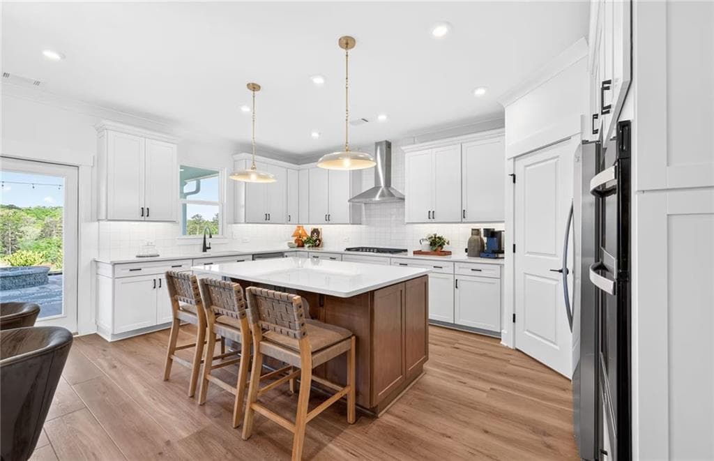 5 bedroom, 5 bathroom, 3,309 sq ft single family residence for sale at 1546 Waterchase Drive, Dacula, GA 30019 — photo 2