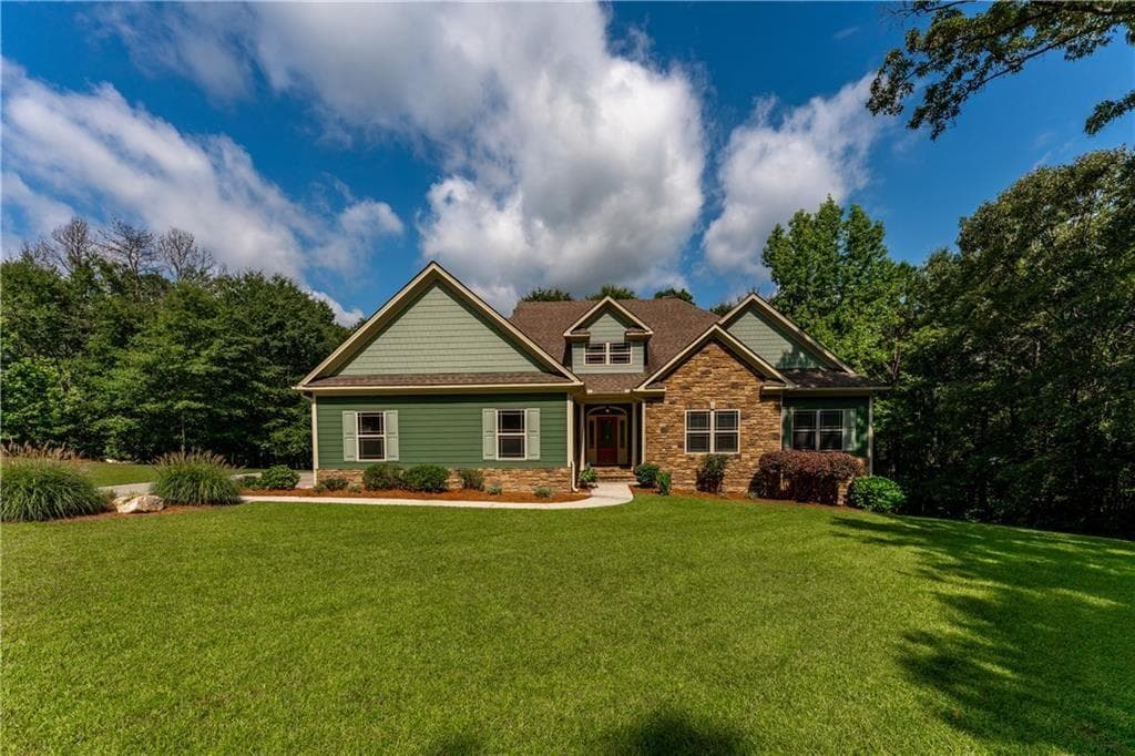 3 bedroom, 2 bathroom, 1,832 sq ft single family residence under contract at 1158 Bailey Road, Aragon, GA 30104