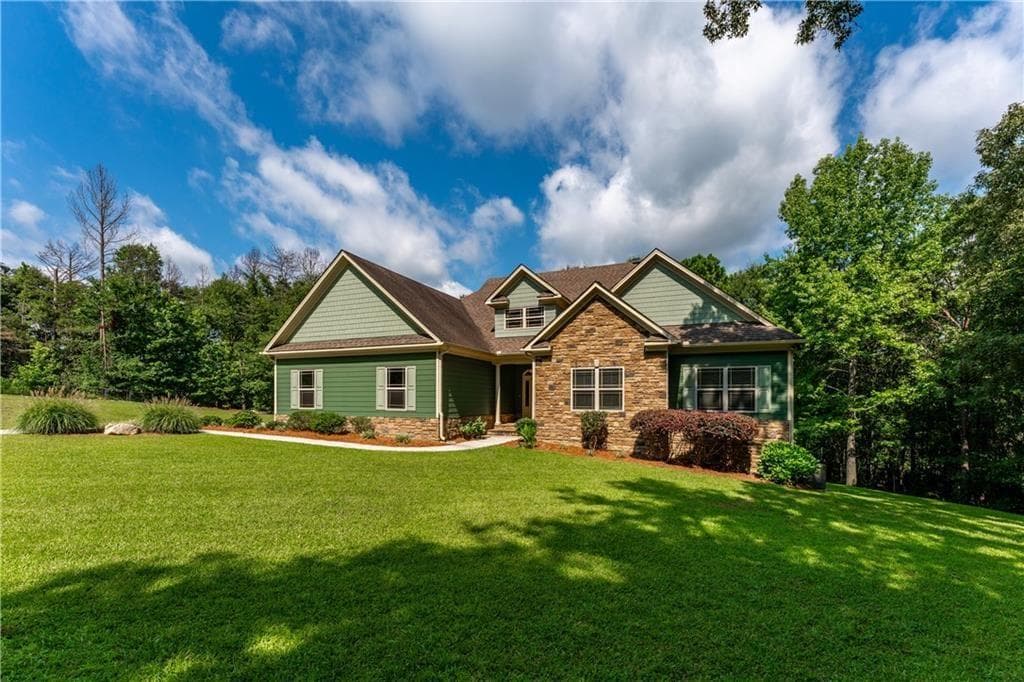 3 bedroom, 2 bathroom, 1,832 sq ft single family residence under contract at 1158 Bailey Road, Aragon, GA 30104 — photo 2