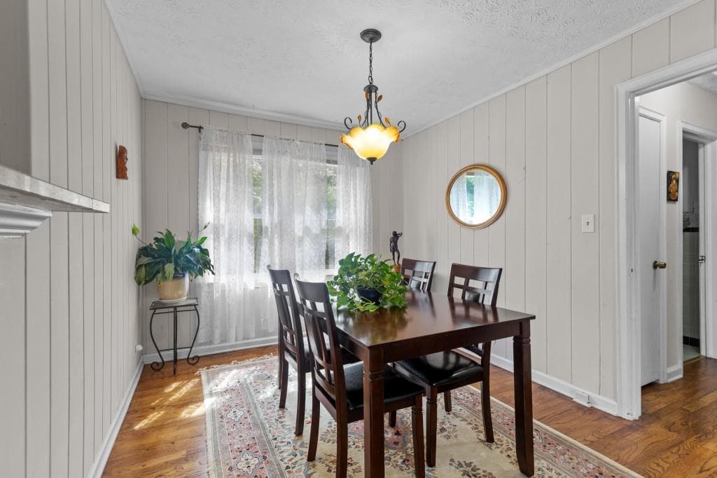 2 bedroom, 1 bathroom, 975 sq ft single family residence for sale at 4455 Florence Street, Tucker, GA 30084 — photo 4