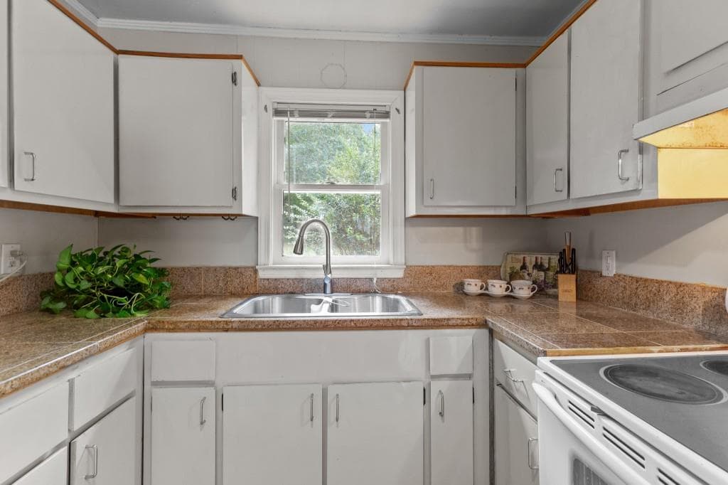 2 bedroom, 1 bathroom, 975 sq ft single family residence for sale at 4455 Florence Street, Tucker, GA 30084 — photo 10
