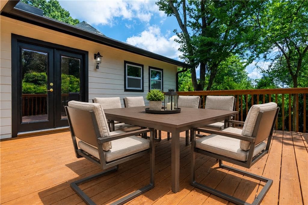 4 bedroom, 2 bathroom, 2,059 sq ft single family residence under contract at 1129 Sanders Avenue, Atlanta, GA 30316 — photo 8