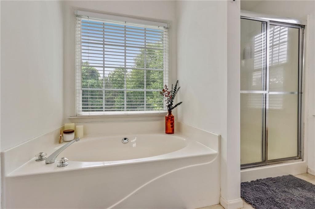 6 bedroom, 4 bathroom, 4,281 sq ft single family residence for sale at 44 Valleyside Drive, Dallas, GA 30157 — photo 9