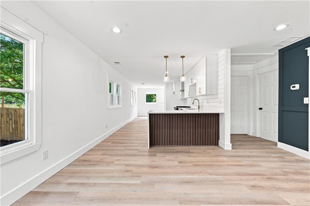 3 bedroom, 2 bathroom, 1,100 sq ft single family residence for sale at 1703 Pine Street, Marietta, GA 30060 — photo 5