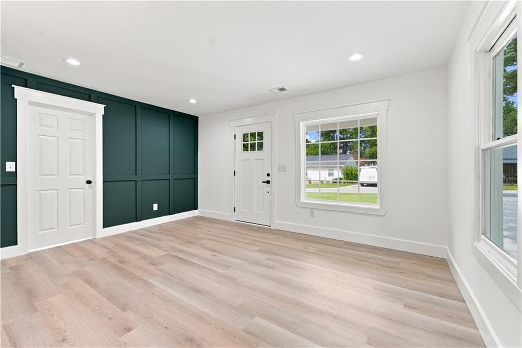 3 bedroom, 2 bathroom, 1,100 sq ft single family residence for sale at 1703 Pine Street, Marietta, GA 30060 — photo 6