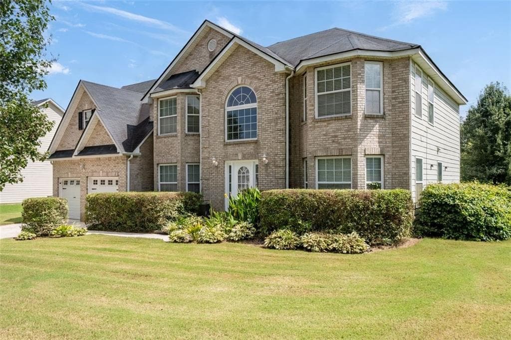 5 bedroom, 3 bathroom, 3,492 sq ft single family residence for sale at 208 Sheffield Lane, Powder Springs, GA 30127 — photo 2