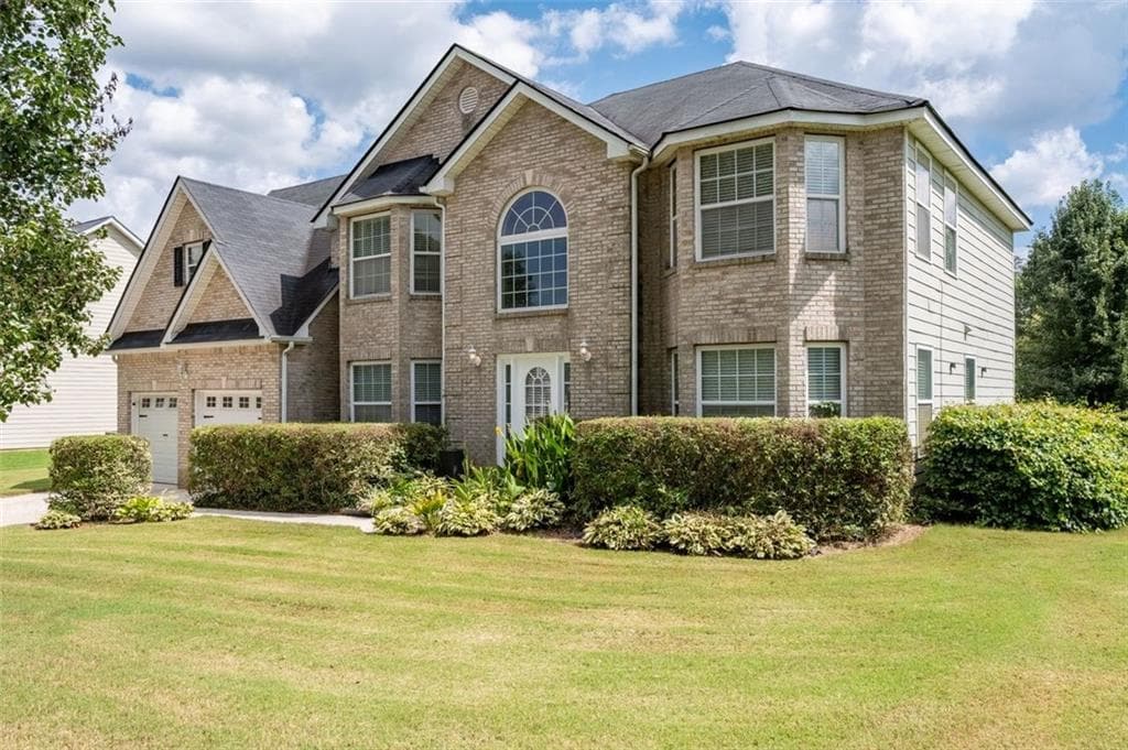 5 bedroom, 3 bathroom, 3,492 sq ft single family residence for sale at 208 Sheffield Lane, Powder Springs, GA 30127 — photo 3