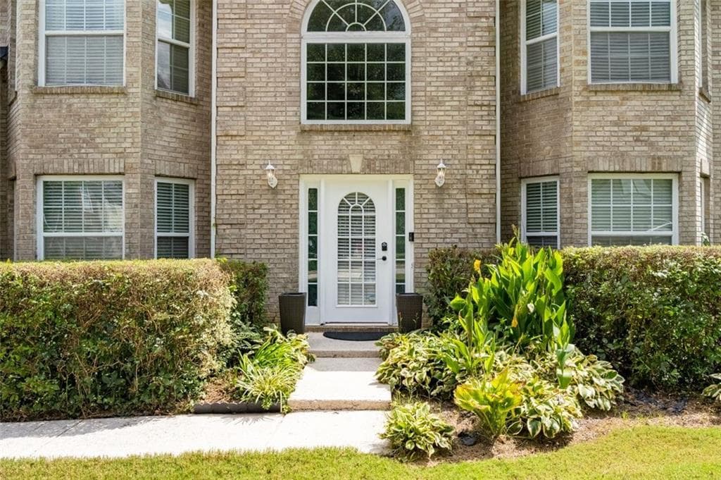 5 bedroom, 3 bathroom, 3,492 sq ft single family residence for sale at 208 Sheffield Lane, Powder Springs, GA 30127 — photo 6
