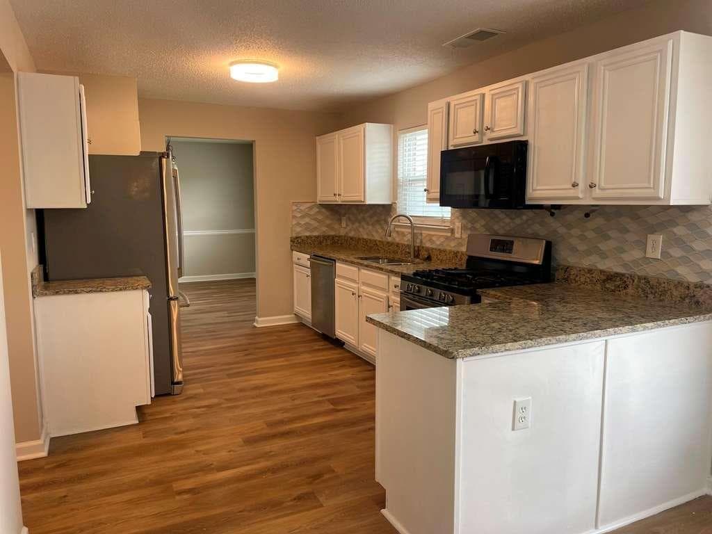 4 bedroom, 3 bathroom single family residence for rent at 408 Canoga Court, Mcdonough, GA 30253 for $2,695 a month — photo 10