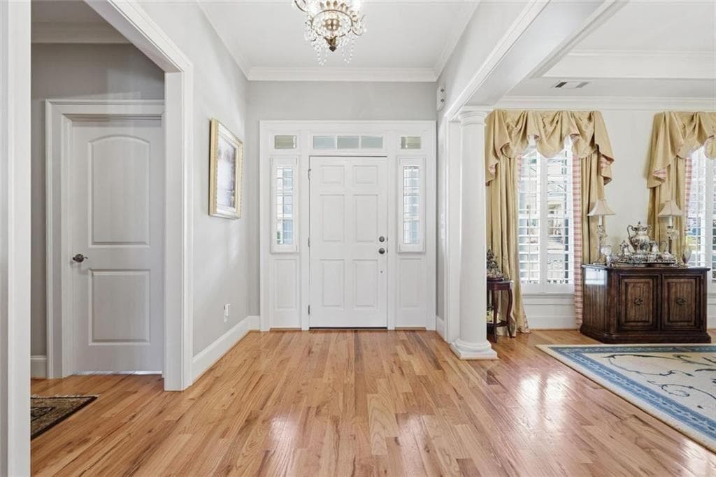 3 bedroom, 4 bathroom, 4,855 sq ft single family residence under contract at 807 Village Greene, Marietta, GA 30064 — photo 3
