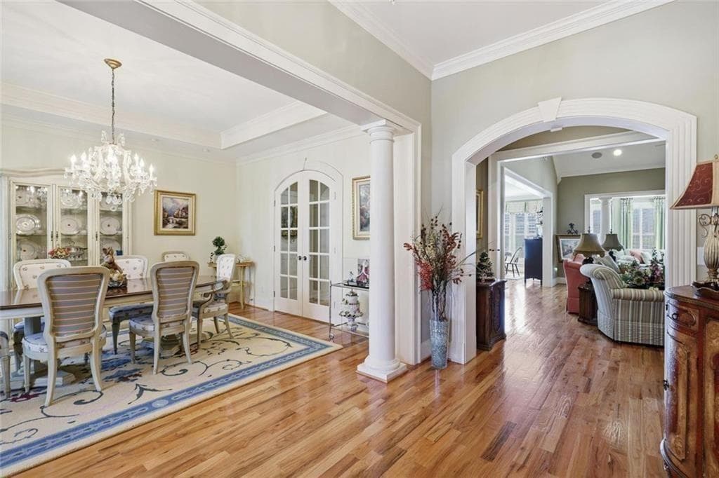 3 bedroom, 4 bathroom, 4,855 sq ft single family residence under contract at 807 Village Greene, Marietta, GA 30064 — photo 4