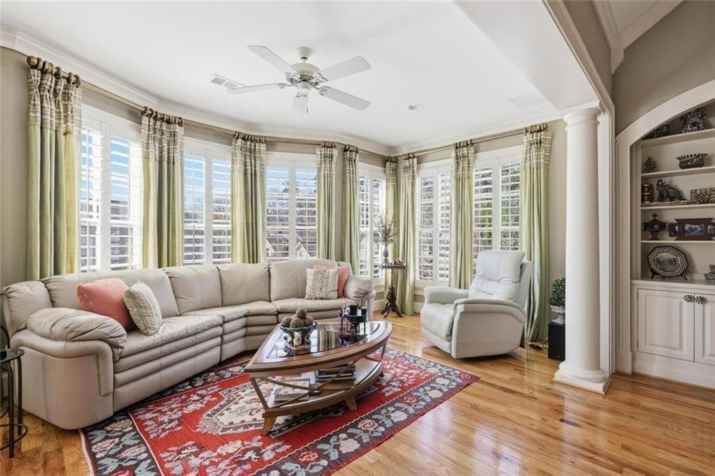 3 bedroom, 4 bathroom, 4,855 sq ft single family residence under contract at 807 Village Greene, Marietta, GA 30064 — photo 9