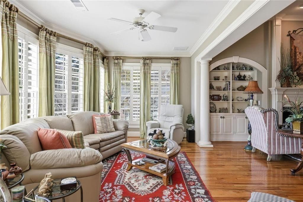 3 bedroom, 4 bathroom, 4,855 sq ft single family residence under contract at 807 Village Greene, Marietta, GA 30064 — photo 10