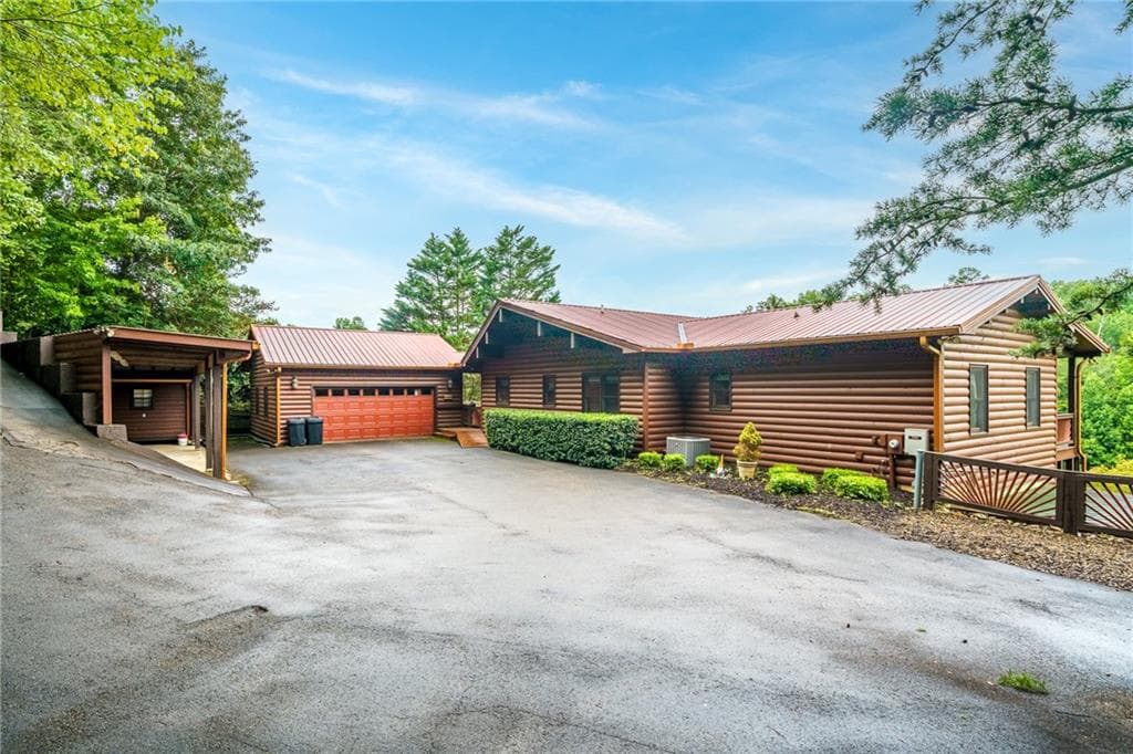 3 bedroom, 3 bathroom, 3,013 sq ft single family residence for sale at 131 Talona Lake Terrace, Ellijay, GA 30536 — photo 3