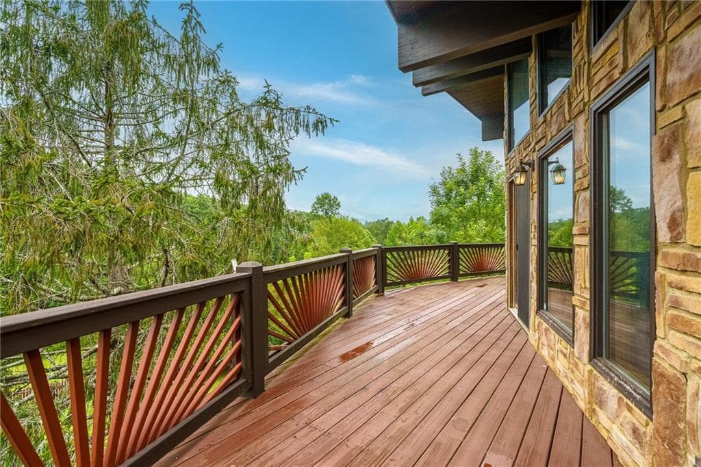 3 bedroom, 3 bathroom, 3,013 sq ft single family residence for sale at 131 Talona Lake Terrace, Ellijay, GA 30536 — photo 10