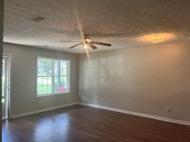 2 bedroom, 2 bathroom, 2,230 sq ft duplex for rent at 1131 Classic Trail B, Monroe, GA 30655 for $1,400 a month — photo 7