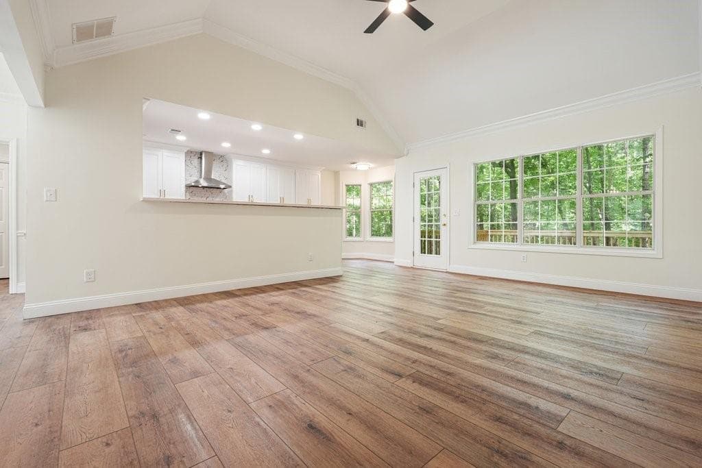 3 bedroom, 2 bathroom, 1,837 sq ft single family residence under contract at 305 Michael Circle, Canton, GA 30114 — photo 8