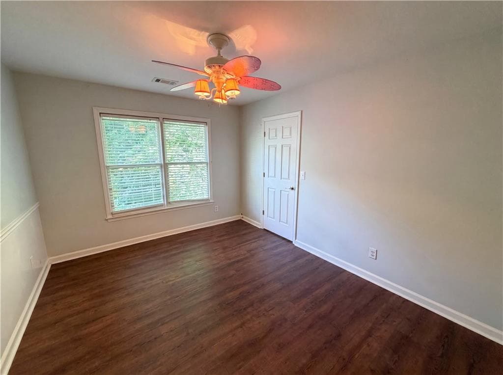 3 bedroom, 3 bathroom, 3,080 sq ft single family residence for sale at 644 Laurel Wood Drive, Marietta, GA 30064 — photo 4