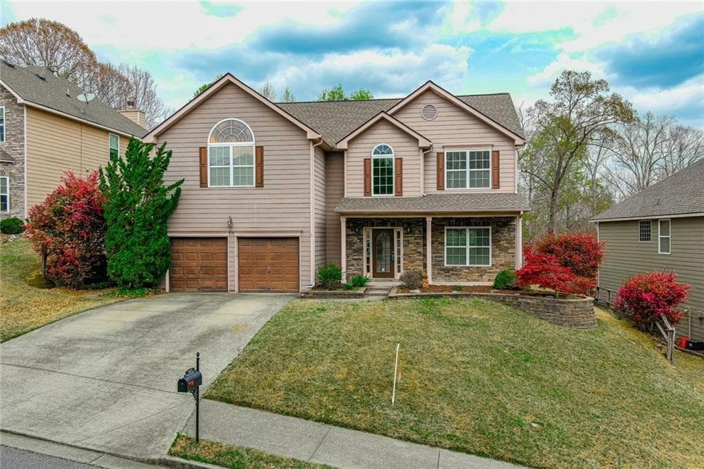 4 bedroom, 3 bathroom, 2,290 sq ft single family residence for rent at 420 Rockbass Road, Suwanee, GA 30024 for $2,450 a month — photo 1 of 55
