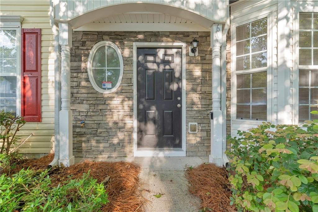 3 bedroom, 3 bathroom, 1,286 sq ft townhouse for sale at 6114 Camden Forrest Drive, Riverdale, GA 30296 — photo 4