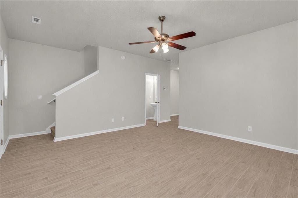 3 bedroom, 3 bathroom, 1,286 sq ft townhouse for sale at 6114 Camden Forrest Drive, Riverdale, GA 30296 — photo 7