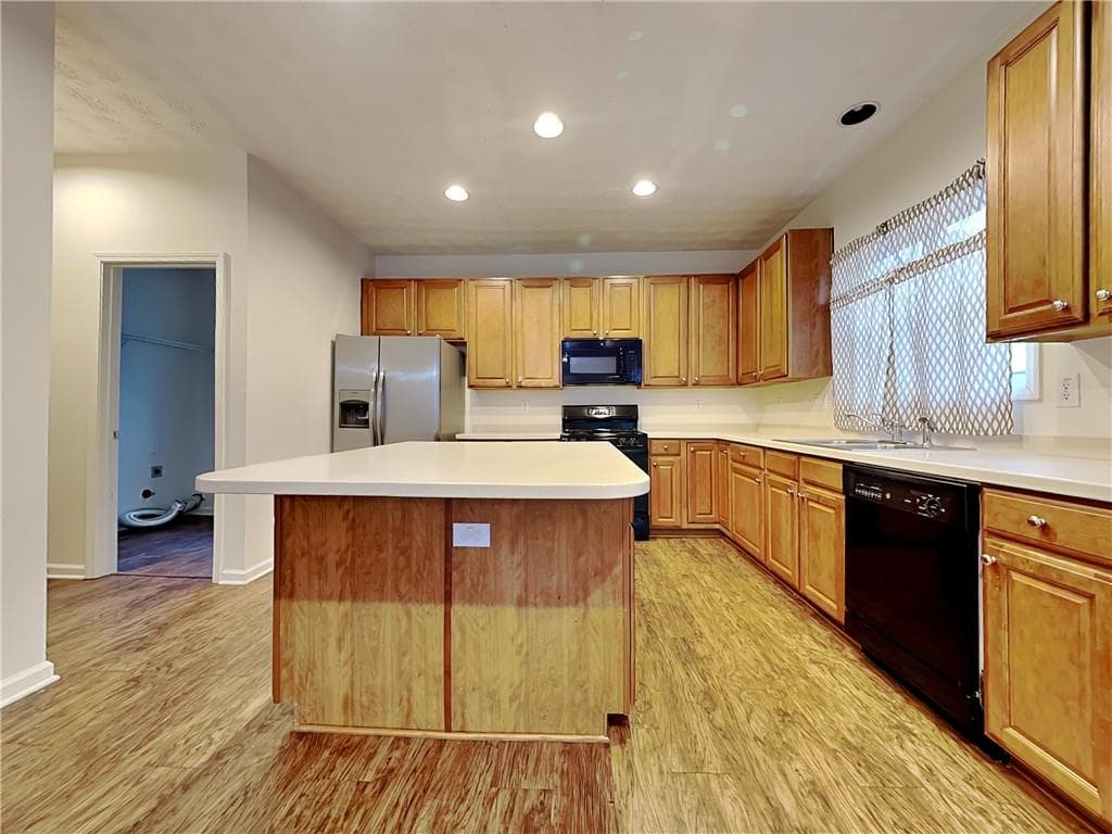 3 bedroom, 3 bathroom, 1,964 sq ft single family residence for sale at 3201 Juniper Drive, Kennesaw, GA 30144 — photo 6