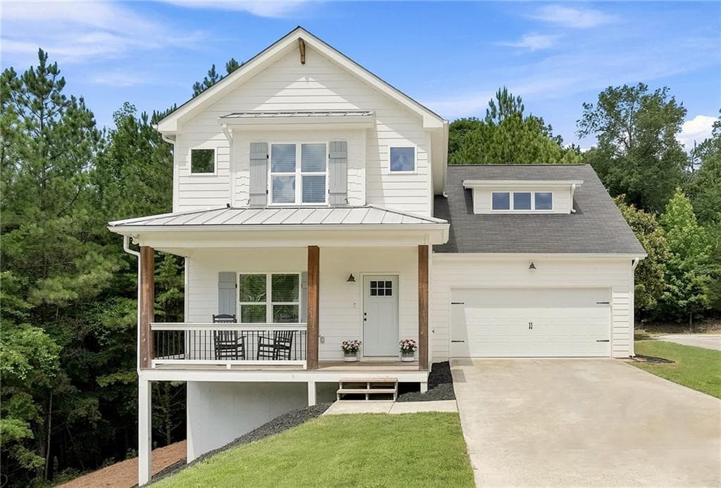 4 bedroom, 3 bathroom, 2,611 sq ft single family residence for sale at 219 Harris Court, Ball Ground, GA 30107 — photo 1 of 29
