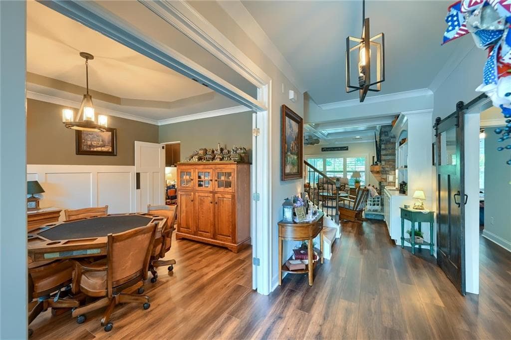 4 bedroom, 3 bathroom, 3,035 sq ft single family residence under contract at 9 Lake Sydney Drive, Dawsonville, GA 30534 — photo 6
