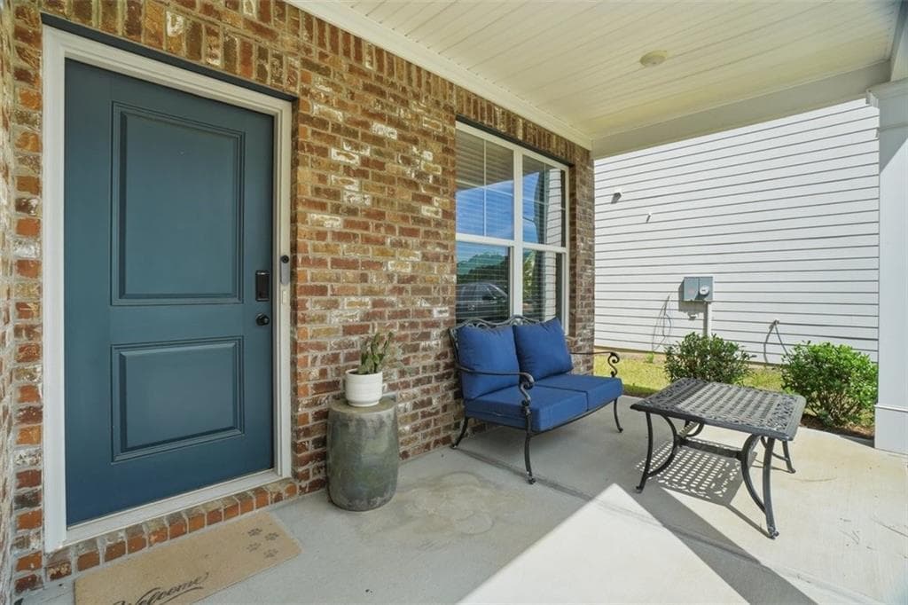 4 bedroom, 3 bathroom, 2,352 sq ft single family residence for sale at 731 River Gardens Drive, Atlanta, GA 30354 — photo 3