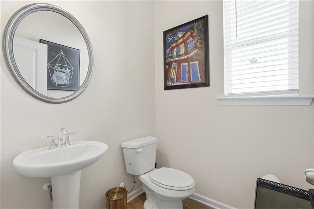 4 bedroom, 3 bathroom, 2,352 sq ft single family residence for sale at 731 River Gardens Drive, Atlanta, GA 30354 — photo 7