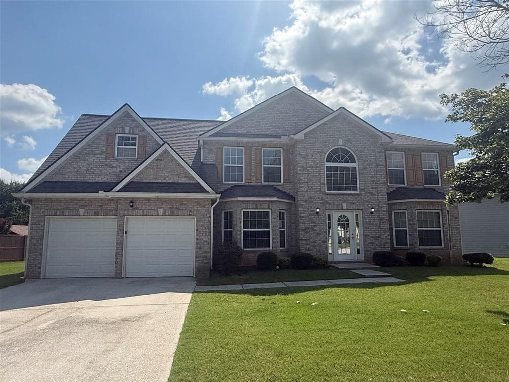 4 bedroom, 3 bathroom, 2,863 sq ft single family residence under contract at 7130 Jumpers Trail, Fairburn, GA 30213