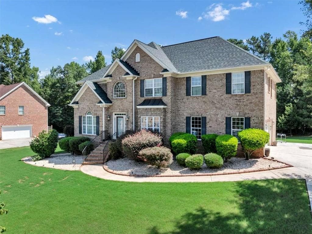6 bedroom, 5 bathroom, 3,630 sq ft single family residence for sale at 2123 SW Crest Wood Drive, Conyers, GA 30094 — photo 5