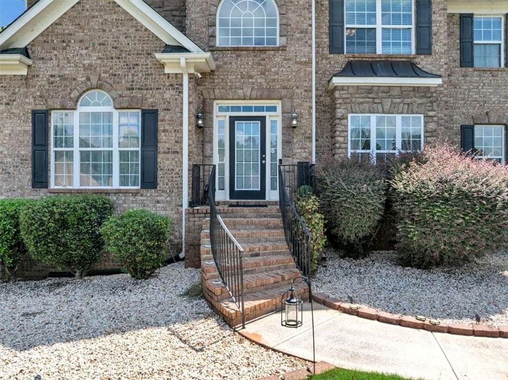 6 bedroom, 5 bathroom, 3,630 sq ft single family residence for sale at 2123 SW Crest Wood Drive, Conyers, GA 30094 — photo 10