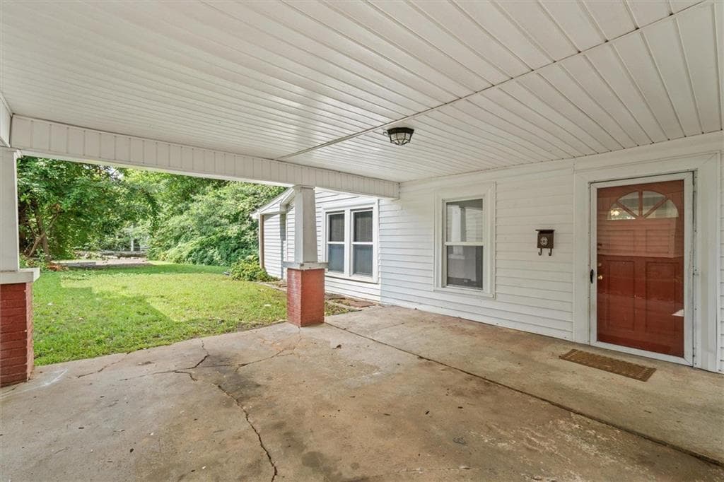 2 bedroom, 1 bathroom, 970 sq ft single family residence for sale at 76 W Mill Street, Tallapoosa, GA 30176 — photo 6