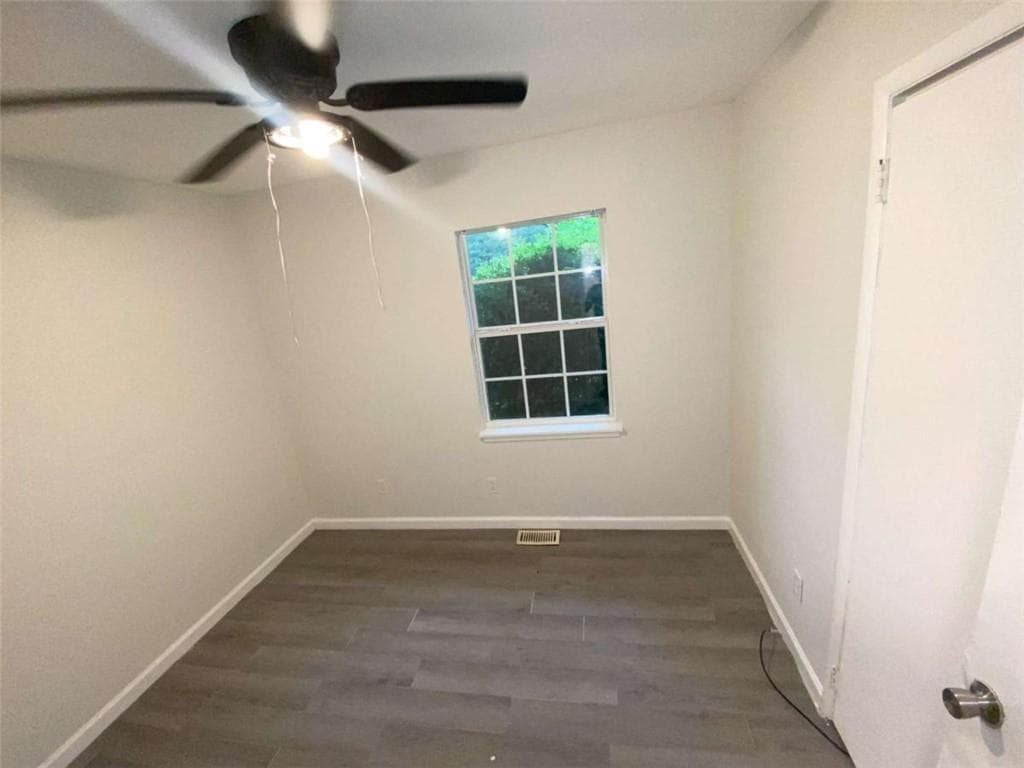 4 bedroom, 2 bathroom, 1,710 sq ft single family residence for sale at 85 Delmoor Drive, Atlanta, GA 30311 — photo 4