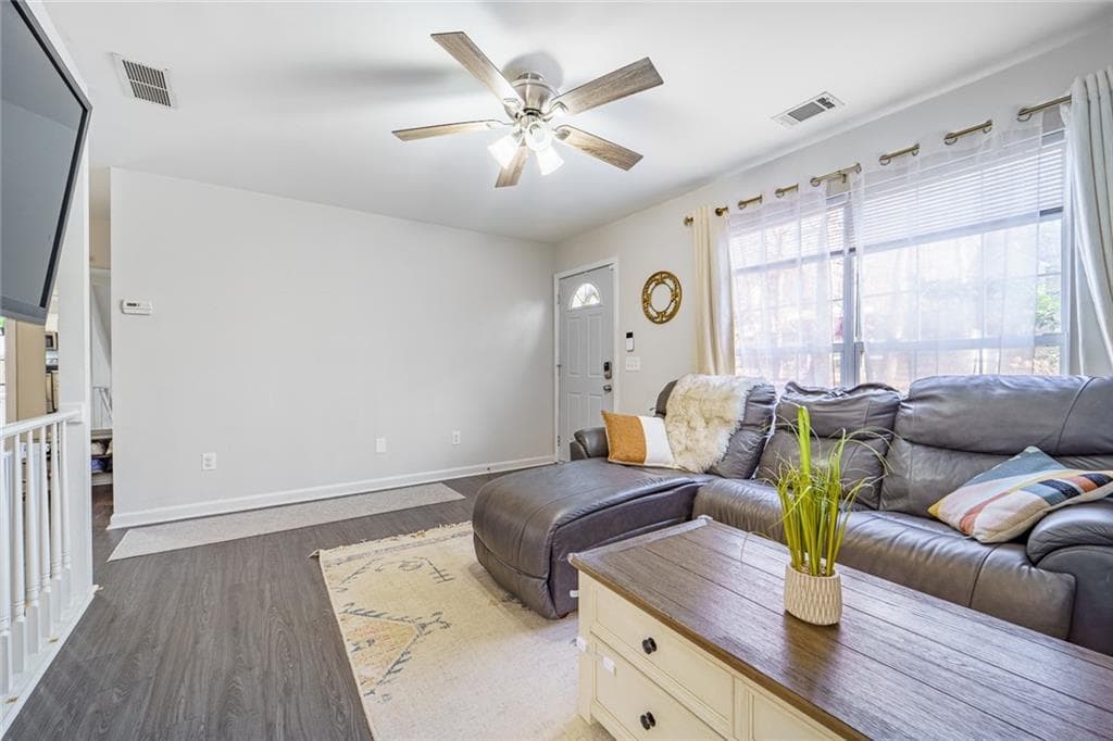 3 bedroom, 2 bathroom, 1,512 sq ft single family residence for sale at 2310 Fleetwood Drive, Cumming, GA 30041 — photo 7