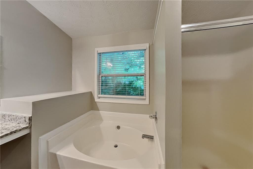 3 bedroom, 3 bathroom, 1,994 sq ft single family residence for rent at 315 Cool Weather Drive, Lawrenceville, GA 30045 for $2,100 a month — photo 8
