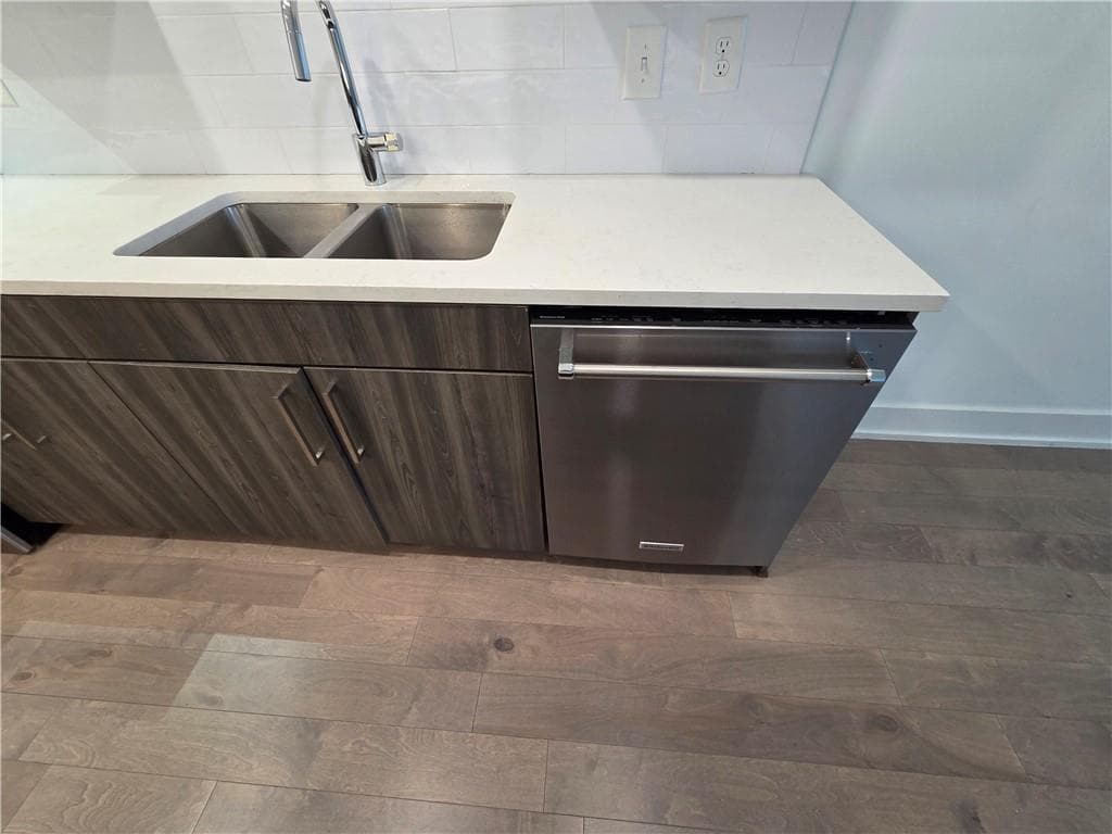 1 bedroom, 1 bathroom, 1,020 sq ft condominium for rent at 775 Juniper Street 415, Atlanta, GA 30308 for $2,395 a month — photo 6