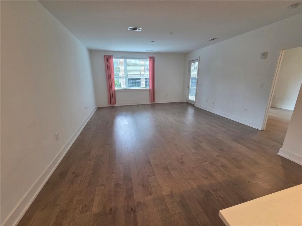 1 bedroom, 1 bathroom, 1,020 sq ft condominium for rent at 775 Juniper Street 415, Atlanta, GA 30308 for $2,395 a month — photo 7