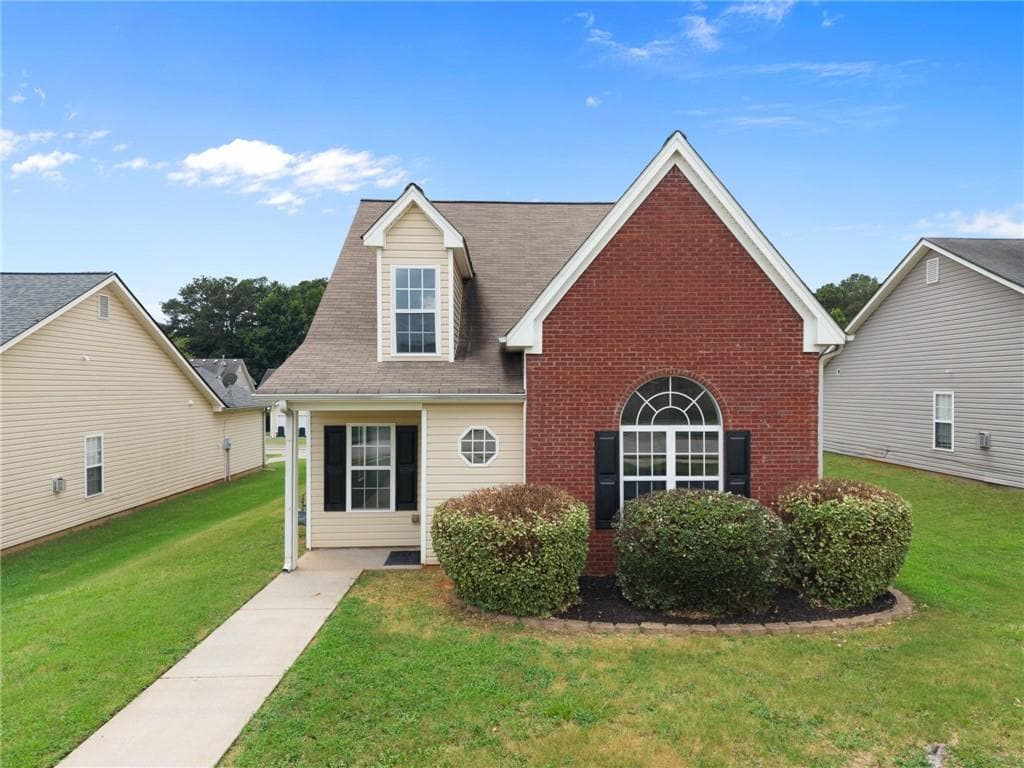 3 bedroom, 3 bathroom, 1,861 sq ft single family residence under contract at 1470 Lafayette Square, Mcdonough, GA 30252