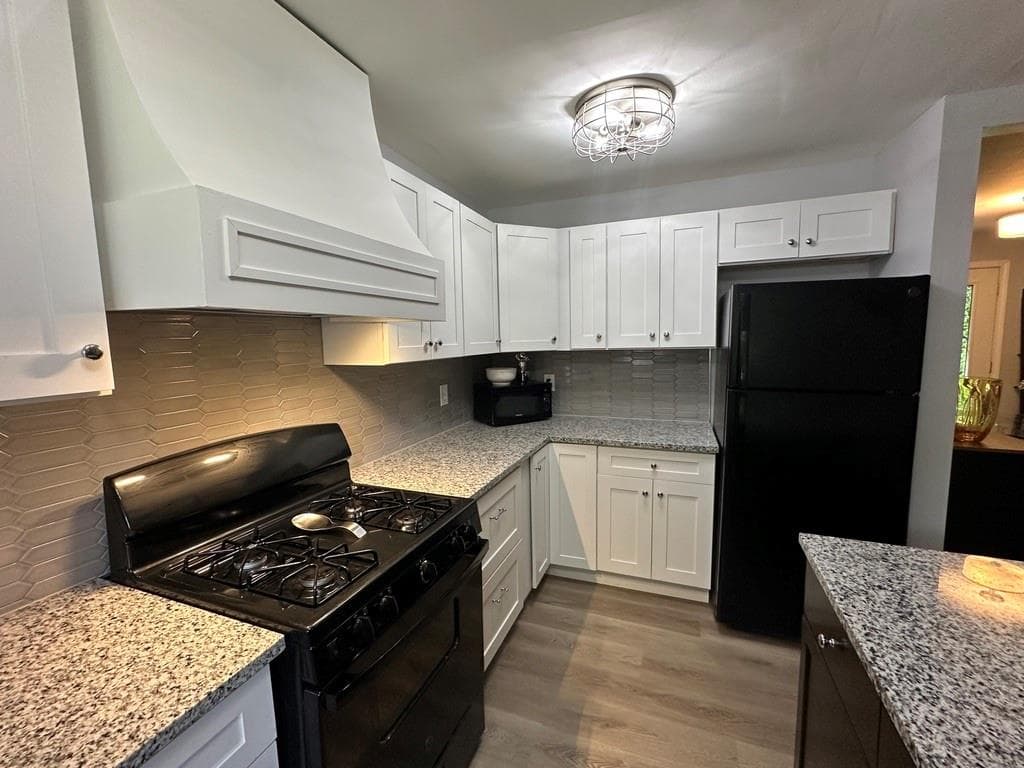 2 bedroom, 1 bathroom, 864 sq ft single family residence for sale at 2535 Abner Pl, Atlanta, GA 30318 — photo 5