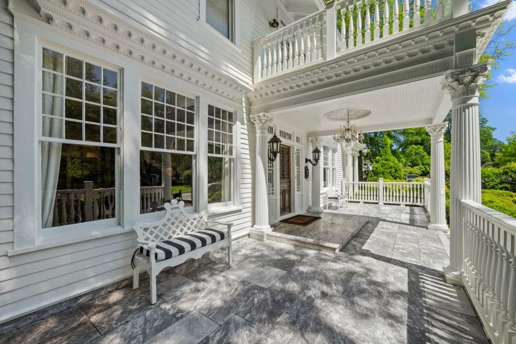 5 bedroom, 6 bathroom, 5,834 sq ft single family residence for sale at 421 Church Street, Marietta, GA 30060 — photo 4
