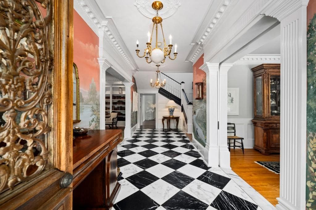 5 bedroom, 6 bathroom, 5,834 sq ft single family residence for sale at 421 Church Street, Marietta, GA 30060 — photo 6
