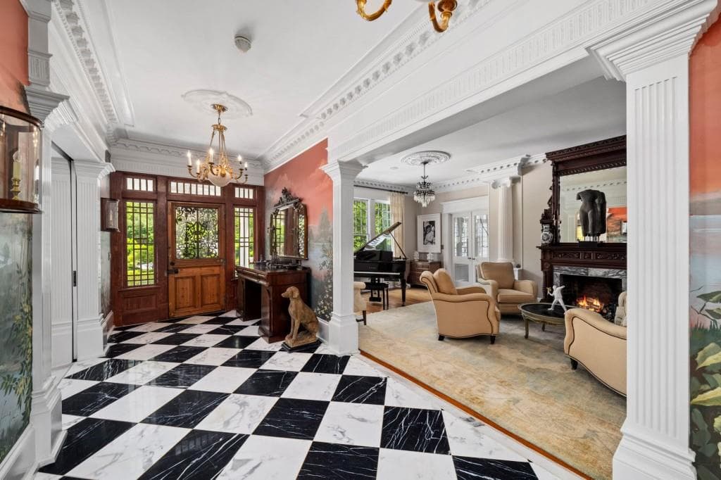 5 bedroom, 6 bathroom, 5,834 sq ft single family residence for sale at 421 Church Street, Marietta, GA 30060 — photo 7