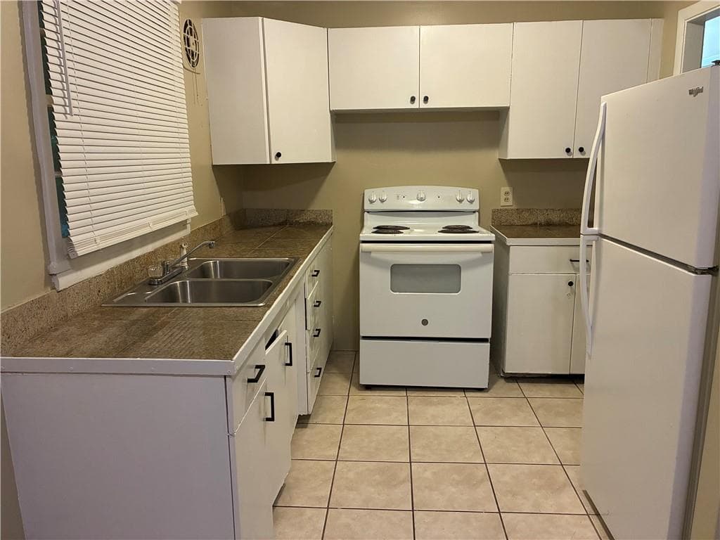 3 bedroom, 2 bathroom, 1,025 sq ft single family residence for rent at 3188 Ward Drive, Atlanta, GA 30354 for $1,800 a month — photo 3