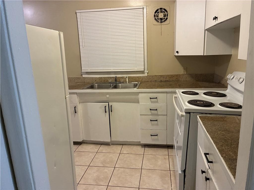 3 bedroom, 2 bathroom, 1,025 sq ft single family residence for rent at 3188 Ward Drive, Atlanta, GA 30354 for $1,800 a month — photo 4