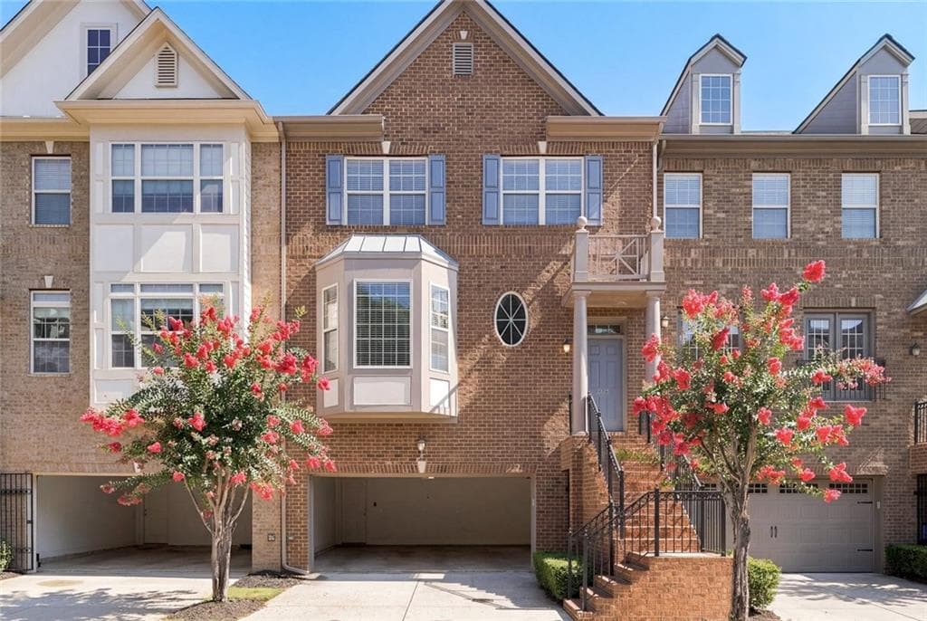 5 bedroom, 5 bathroom townhouse for rent at 9040 Woodland Trail, Alpharetta, GA 30009 for $4,000 a month