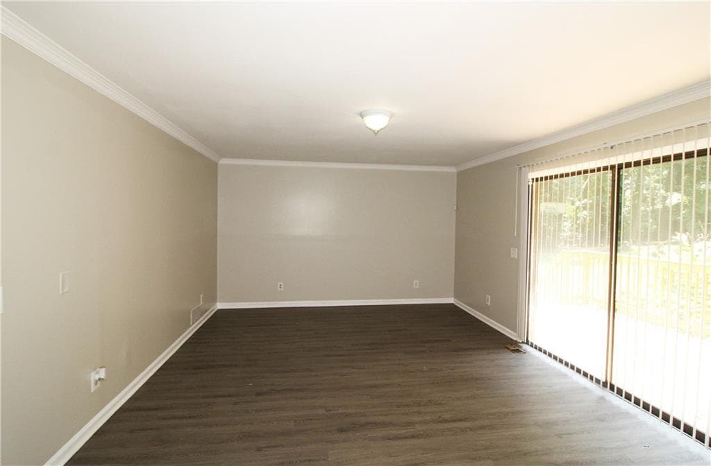 3 bedroom, 2 bathroom, 1,792 sq ft single family residence under contract at 3000 Collier Drive, Atlanta, GA 30318 — photo 10