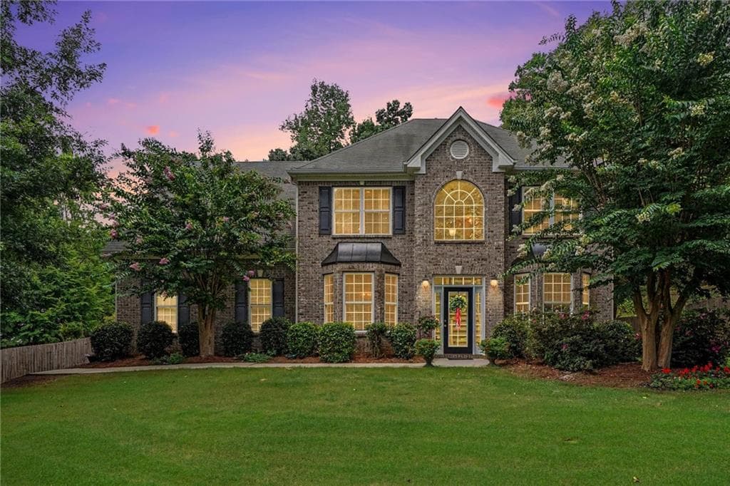 4 bedroom, 3 bathroom, 2,796 sq ft single family residence for sale at 1001 City Market Street, Hoschton, GA 30548 — photo 1 of 43